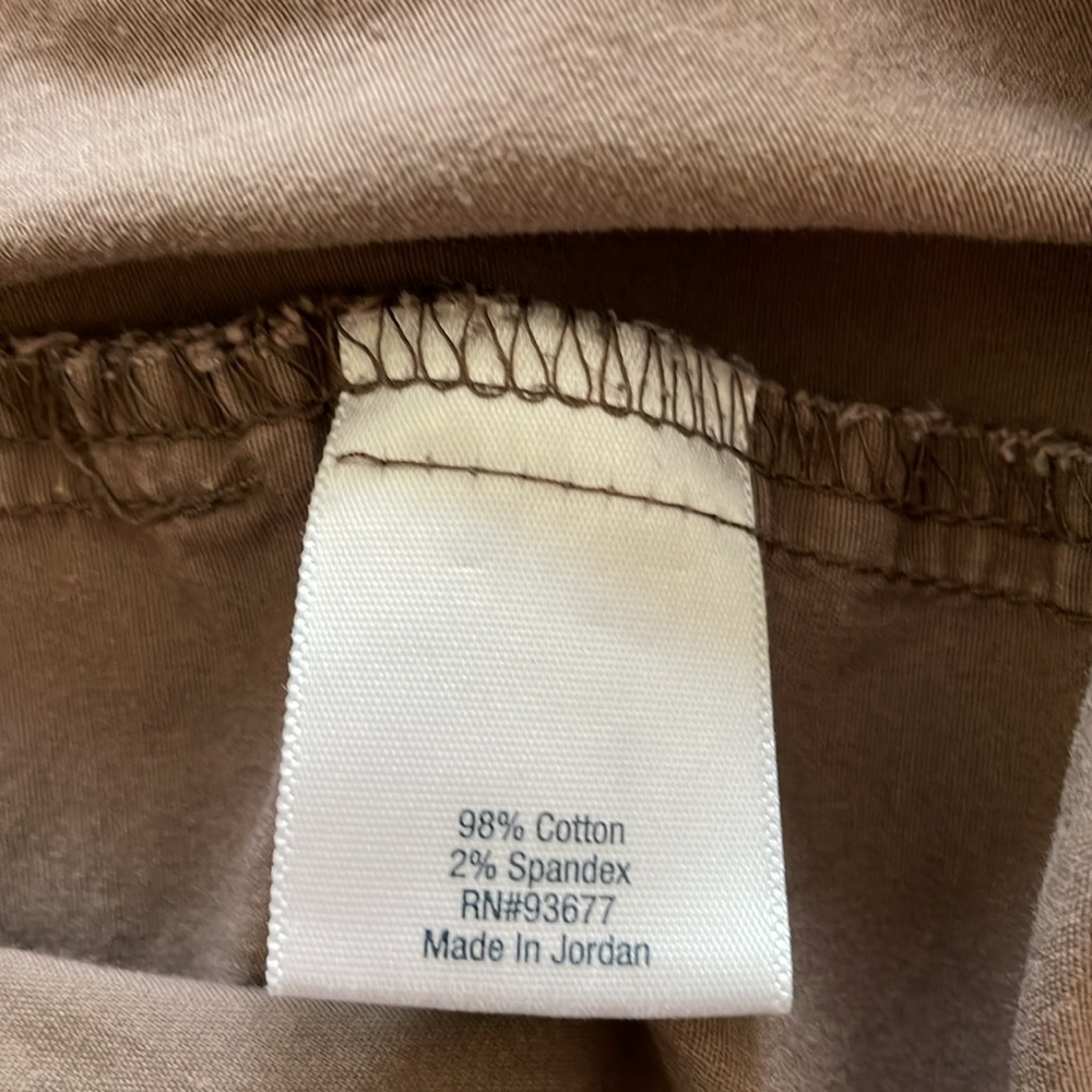 ST. JOHN’S BAY KHAKI GREEN CARGO SHORTS Size 14 - Picture 10 of 13